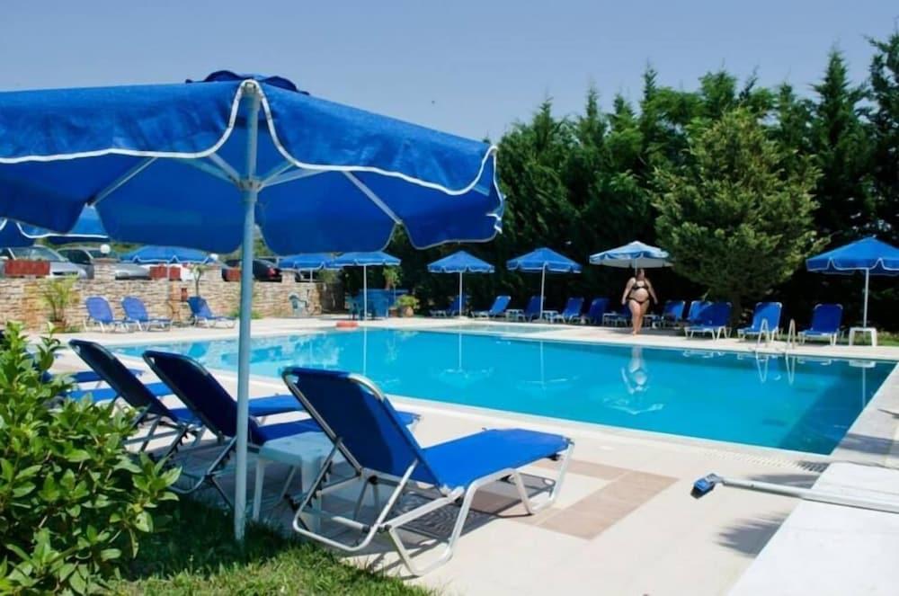 Francisco Beach Hotel Agios Andreas  Exterior photo